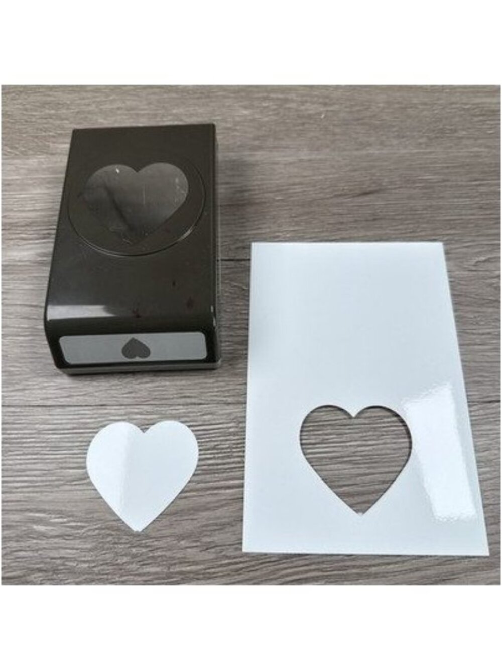 STAMPIN UP VALENTINE HEART SMOOTH PAPER PUNCH LOCKING FLAT SCRAPBOOKING CRAFTING